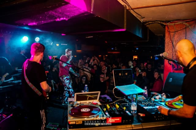 Fotografie z akce: Prago Union - Perpetuum Promile Tour