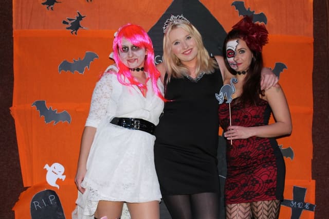 Fotografie z akce: HALLOWEEN GOODWILL PARTY