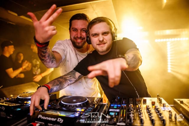 Fotografie z akce: Gunfingers pres. Lock'n'Load w/ ZIGI SC