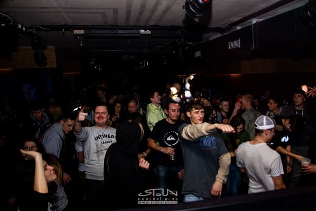 Fotografie z akce: No!se w/ Hrr.nec & Mc Vaant