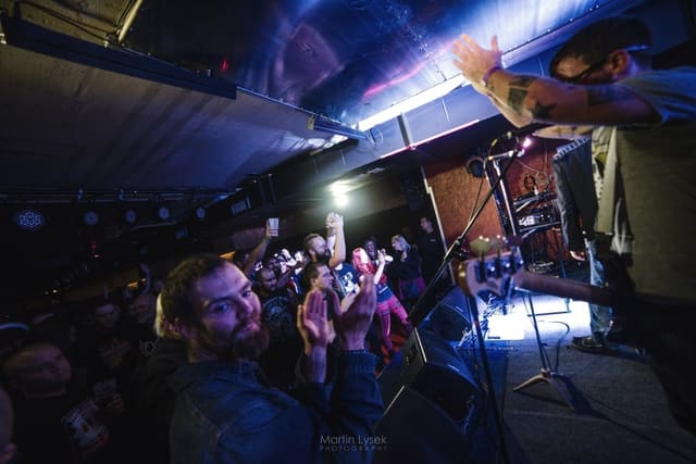 Fotografie z akce: Visací Zámek & Plexis