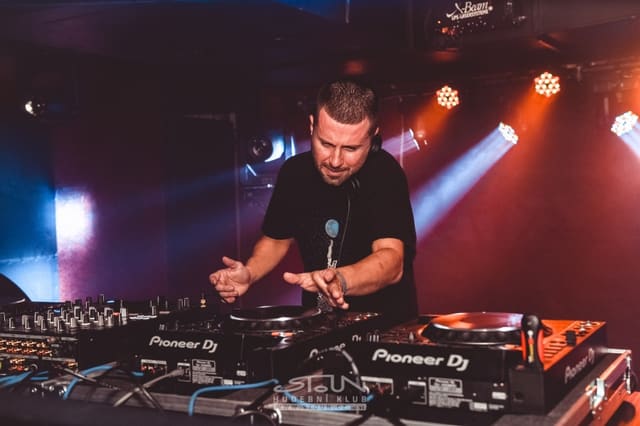 Fotografie z akce: Beats for Love on the road w/ Pixie