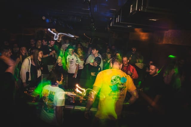 Fotografie z akce: Last Invasion 360 w/ Dj Pixie