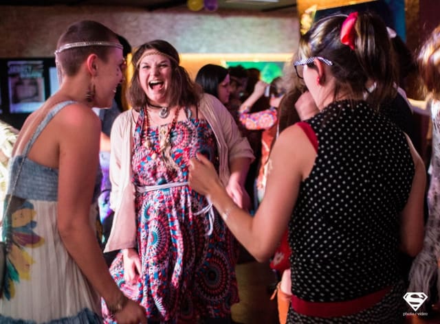 Fotografie z akce: NAROZENINOVÝ PLES - 21 LET - HIPPIE STYL
