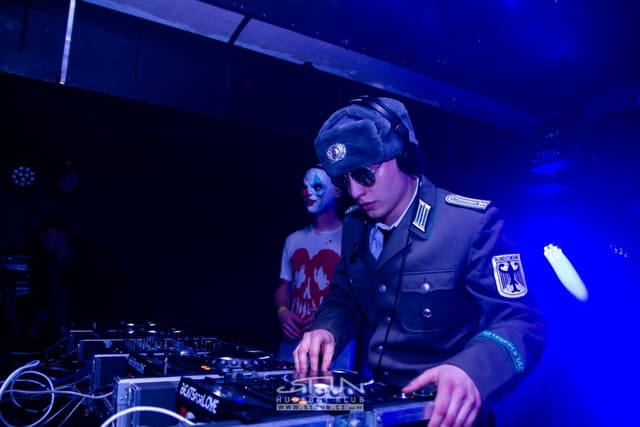 Fotografie z akce: Bass Invasion - carnival edition