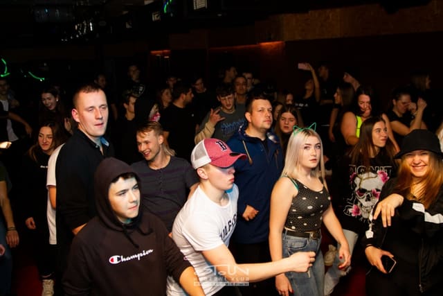 Fotografie z akce: No!se w/ Hrr.nec & Mc Vaant