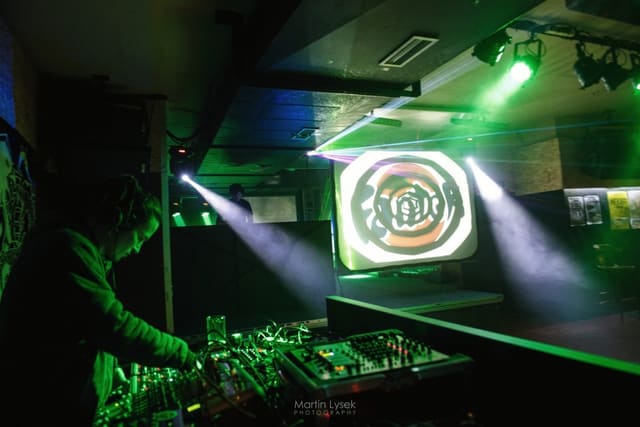 Fotografie z akce: Vault w/ Bushman & Genetix