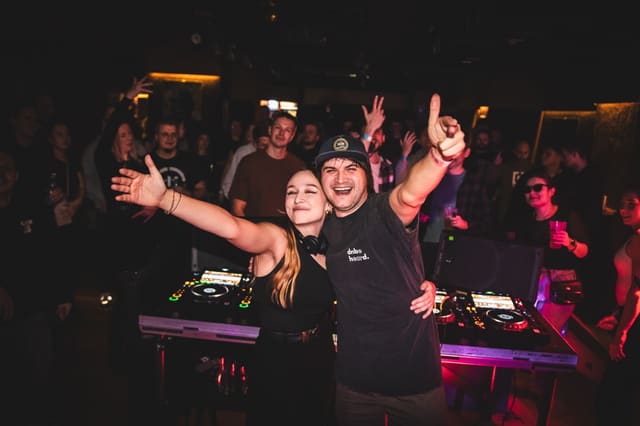 Fotografie z akce: Last Invasion 360 w/ Dj Pixie