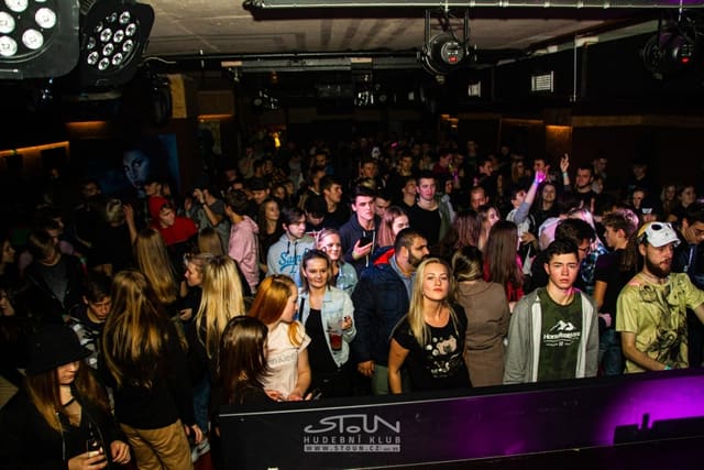 Fotografie z akce: Bass Invasion - carnival edition