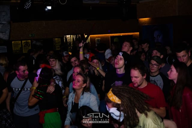 Fotografie z akce: Bass Invasion - carnival edition