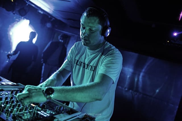 Fotografie z akce: NO!SE w/ FORBIDDEN SOCIETY
