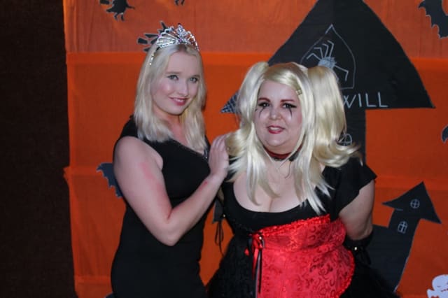 Fotografie z akce: HALLOWEEN GOODWILL PARTY