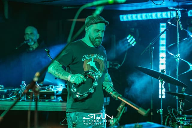 Fotografie z akce: Prago Union & live band