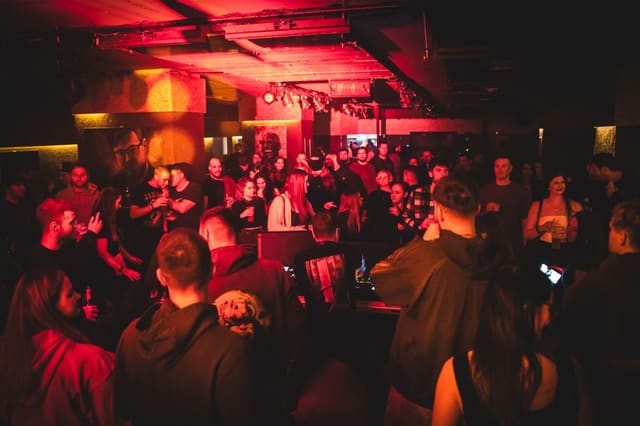 Fotografie z akce: Last Invasion 360 w/ Dj Pixie
