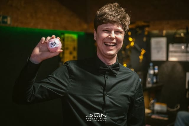 Fotografie z akce: Narozeninový ples STOUNu - 31 let