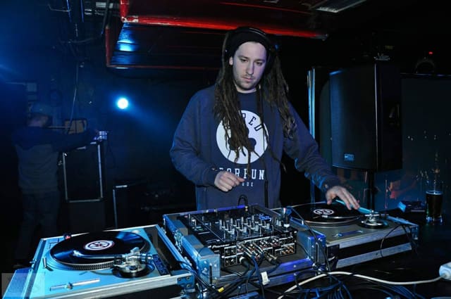 Fotografie z akce: NAROZENINOVÁ PARTY - DJ WICH