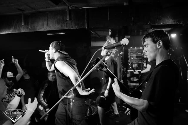 Fotografie z akce: DOG EAT DOG (USA)