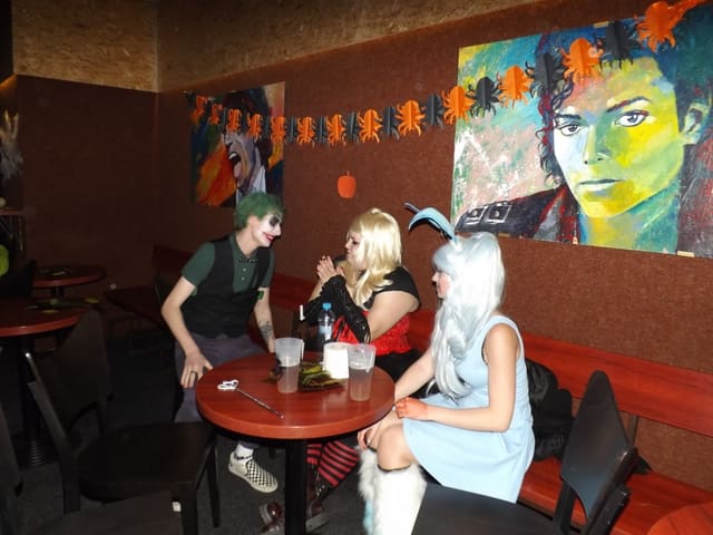 Fotografie z akce: HALLOWEEN GOODWILL PARTY