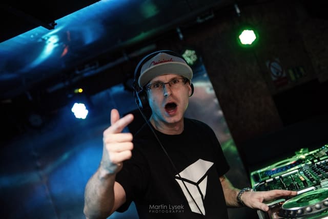 Fotografie z akce: No!se w/ John B (UK)