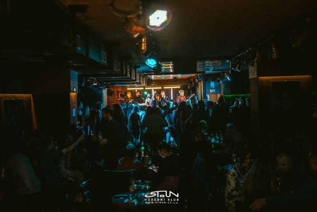 Fotografie z akce: Narozeninový ples STOUNu - 31 let