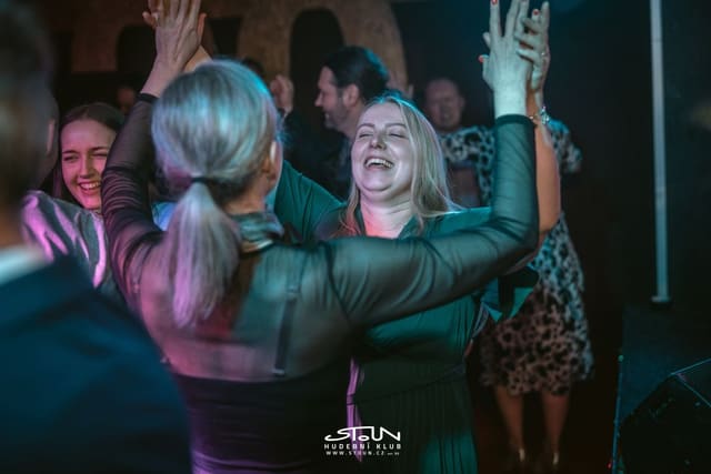 Fotografie z akce: Narozeninový ples STOUNu - 31 let