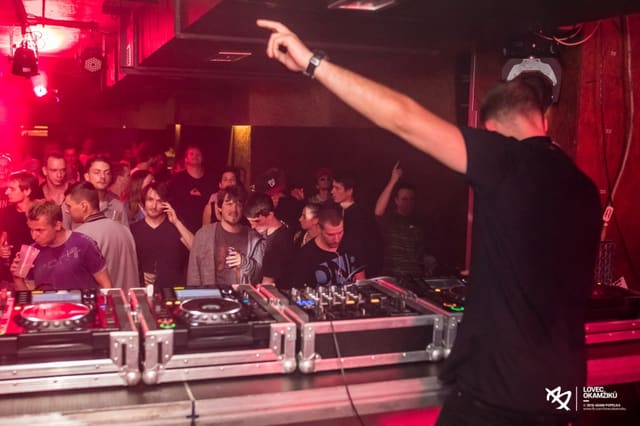Fotografie z akce: NO!SE w/ MIND VORTEX (UK)