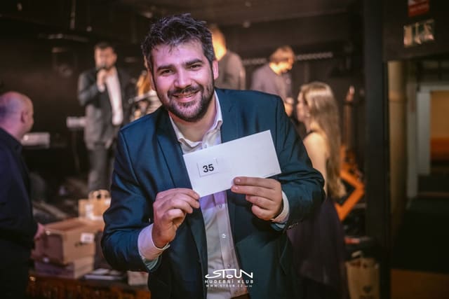 Fotografie z akce: Narozeninový ples STOUNu - 31 let