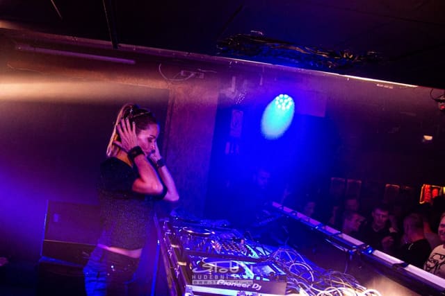Fotografie z akce: Beats for Love X-Mas w/ Lucca & Chris Sadler