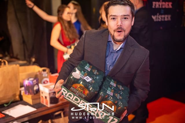 Fotografie z akce: Narozeninový ples - 30 let