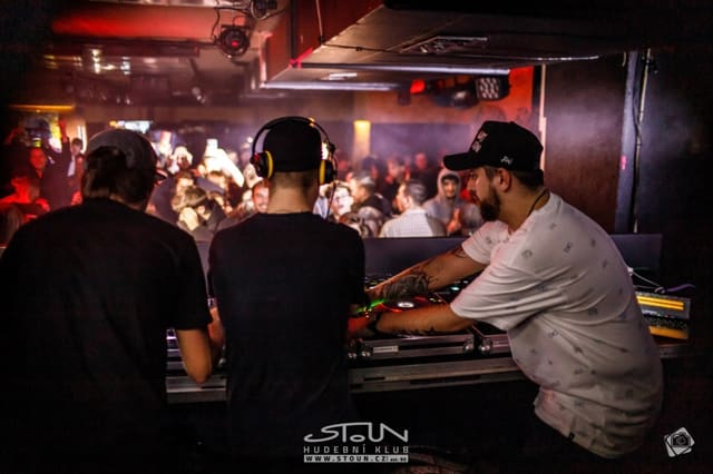 Fotografie z akce: Gunfingers pres. Lock'n'Load w/ ZIGI SC