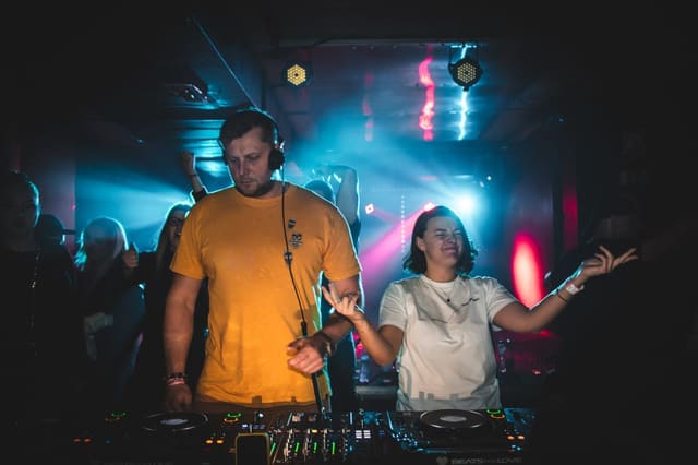 Fotografie z akce: Last Invasion 360 w/ Dj Pixie