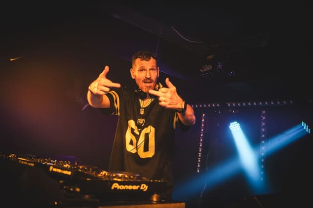 Fotografie z akce: Beats For Love On The Road ♡ w/ L Plus & Jimmy Danger