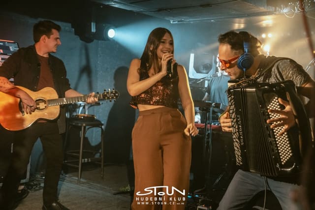 Fotografie z akce: Kateřina Marie Tichá & Bandjeez