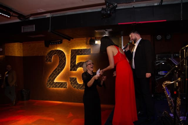 Fotografie z akce: Narozeninový ples Stounu - 25 let