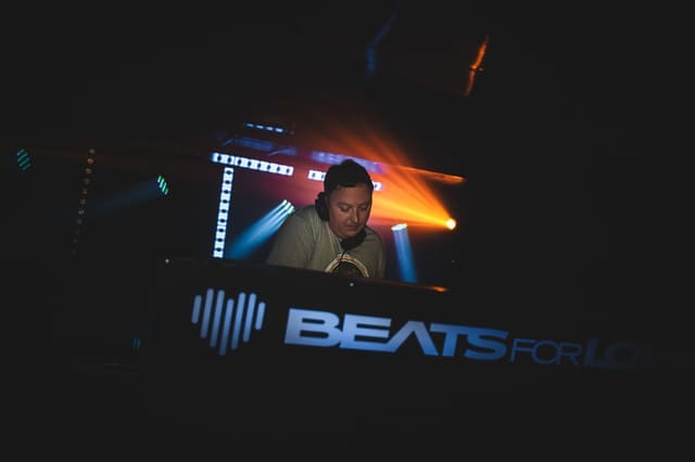 Fotografie z akce: Beats For Love On The Road ♡ w/ L Plus & Jimmy Danger