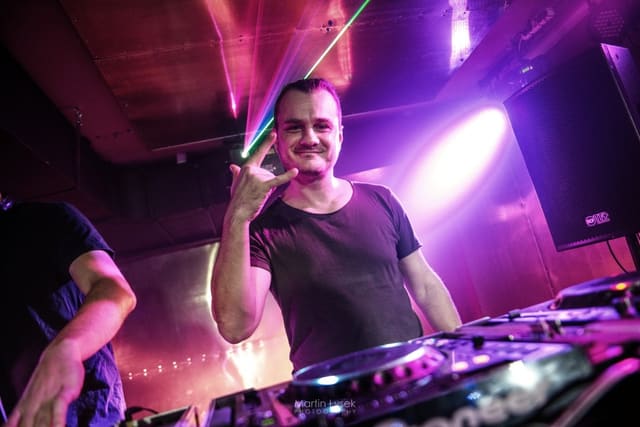Fotografie z akce: Bass Invasion w/Ghostbusters CZ