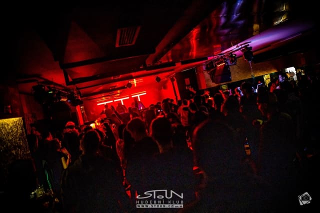 Fotografie z akce: Gunfingers pres. Lock'n'Load w/ ZIGI SC